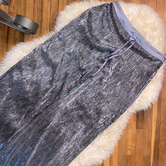 VICTORIAS SECRET Silver black pants - Picture 1 of 3